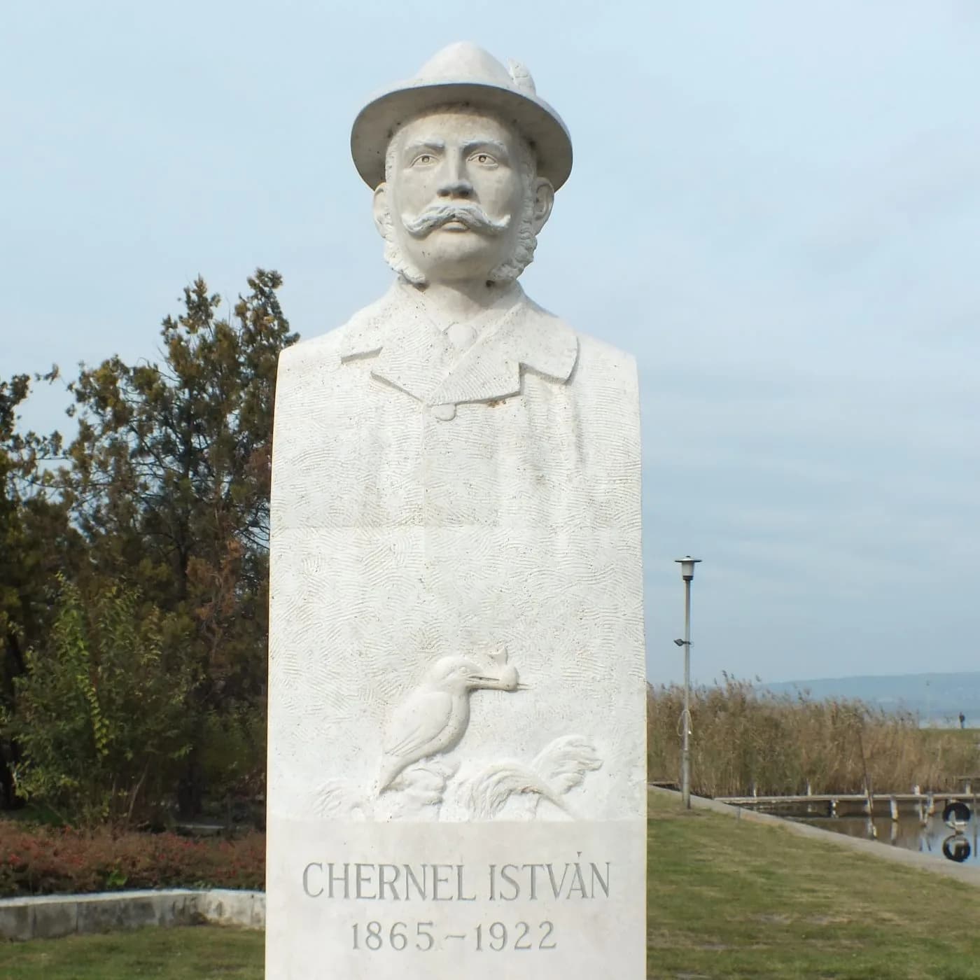 Tóparti szoborpark